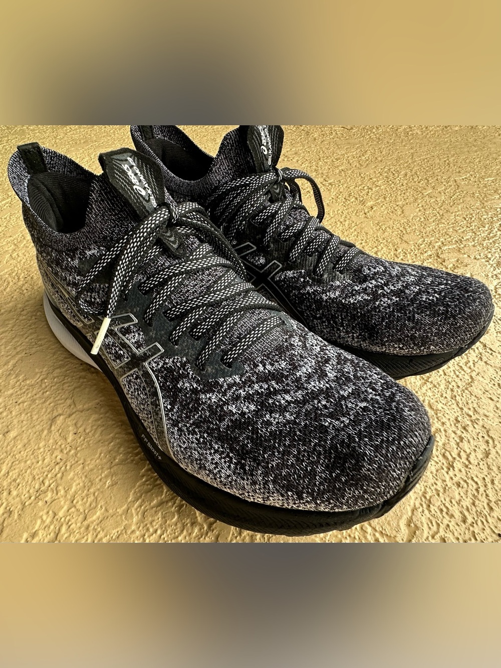 Asics Gel-Kayano 29 MK Black Gray Running Shoes Women’s Size 9.5 in VGC